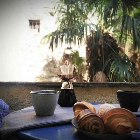 Studio Avec Terrasse Sur Cour, Authentique, Calme Avignon Exterior photo