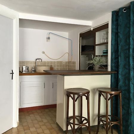 Studio Avec Terrasse Sur Cour, Authentique, Calme Avignon Exterior photo